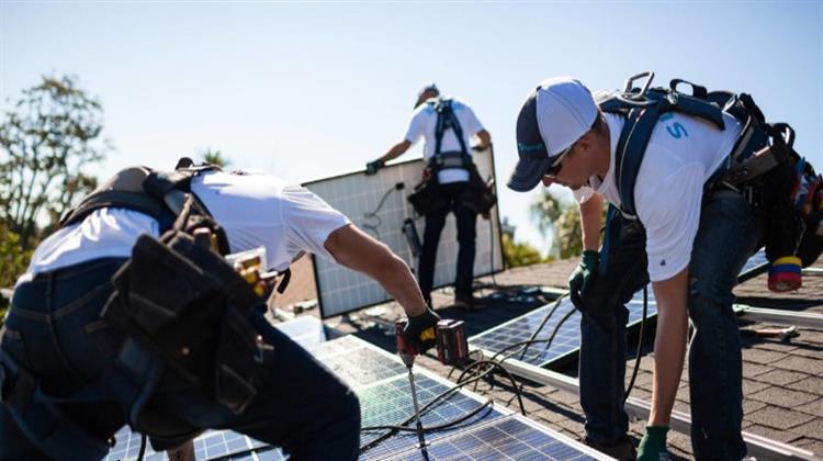 Καλιφόρνια: Υποχρεωτική η Ηλιακή Ενέργεια και η Αποθήκευση Μπαταριών σε Πολλά Νέα Εμπορικά Κτίρια